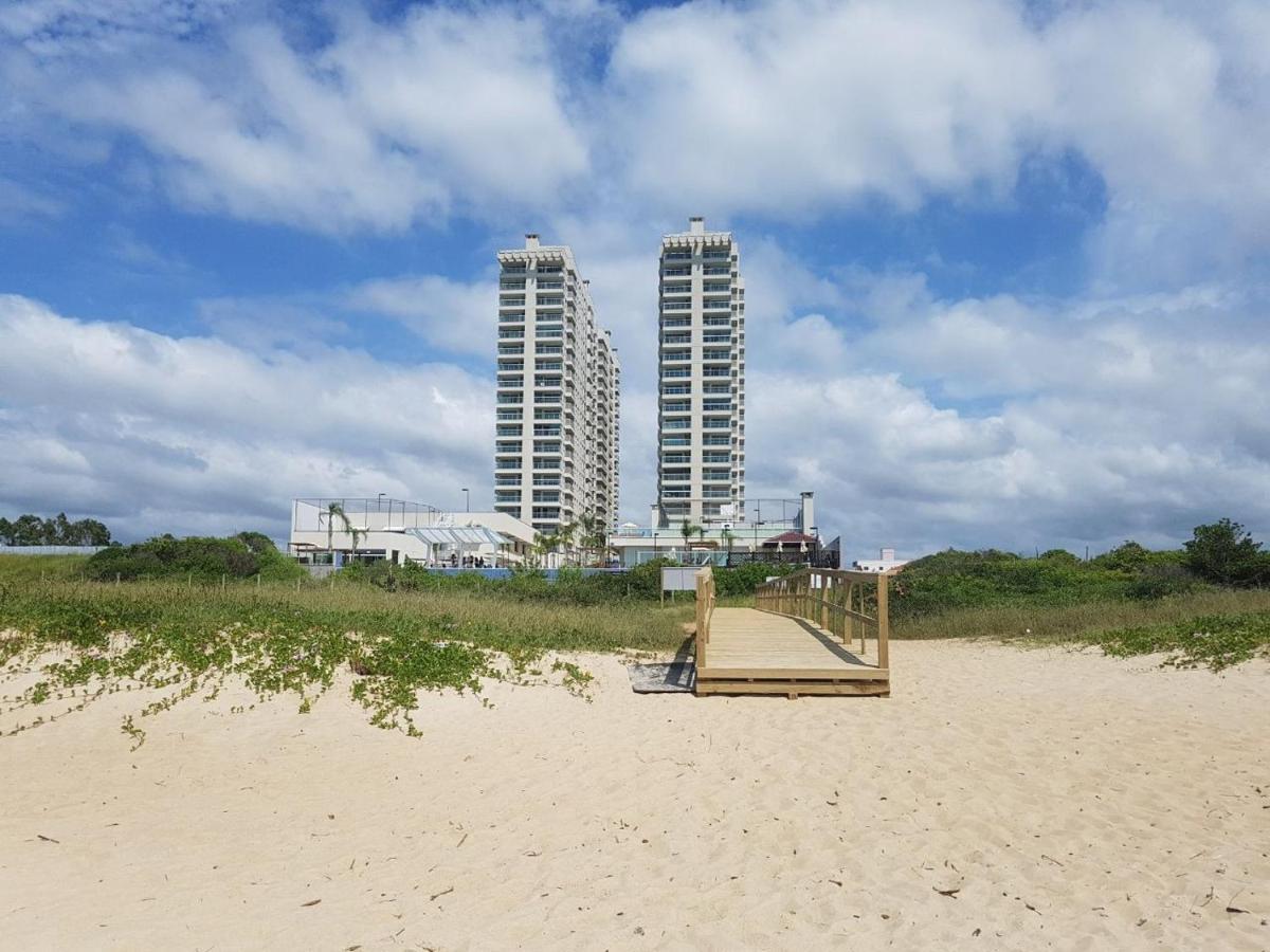 Ape Estilo Resort C/ Pe Na Areia E Vista Mar, Proximo Ao Beto Carrero Piçarras المظهر الخارجي الصورة